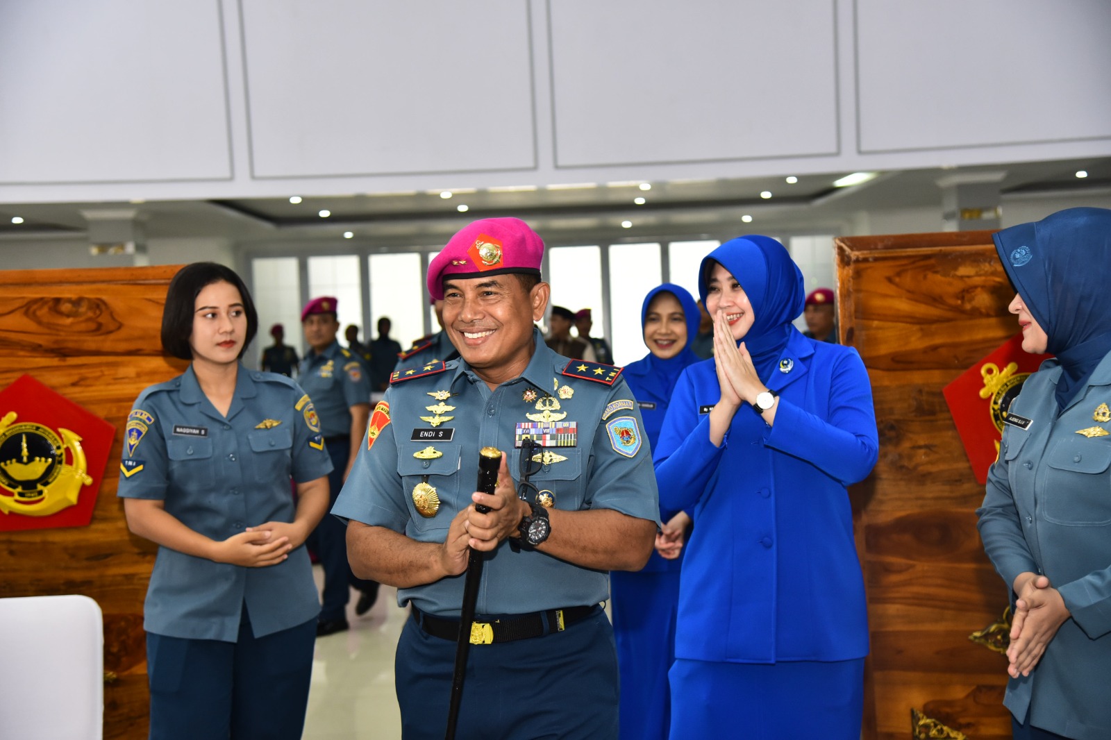 DANKORMAR BERIKAN PENGARAHAN KEPADA ISTRI PERWIRA DAN PRAJURIT SATGAS PAMTAS PAPUA