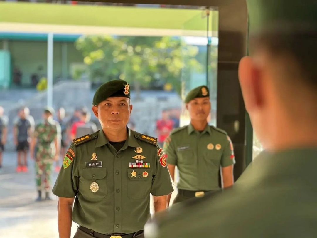  Ajen Divif 3 Kostrad Melaksanakan Tradisi Penerimaan Warga Baru