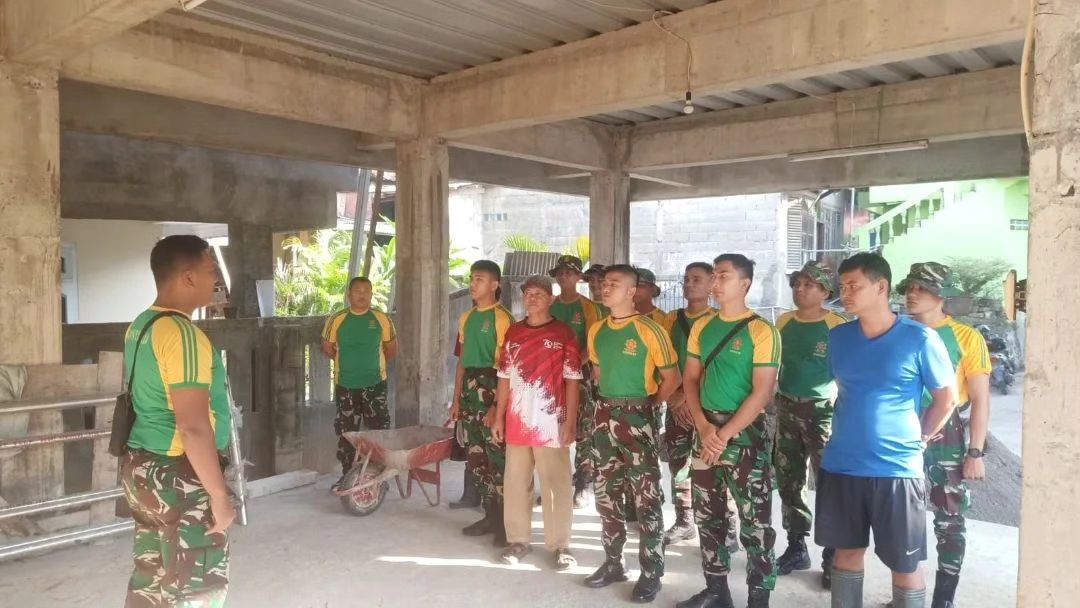  Ajen Divif 1 Kostrad Karya Bakti Dengan Perbaiki Turap dan Pembersihan Gorong-Gorong