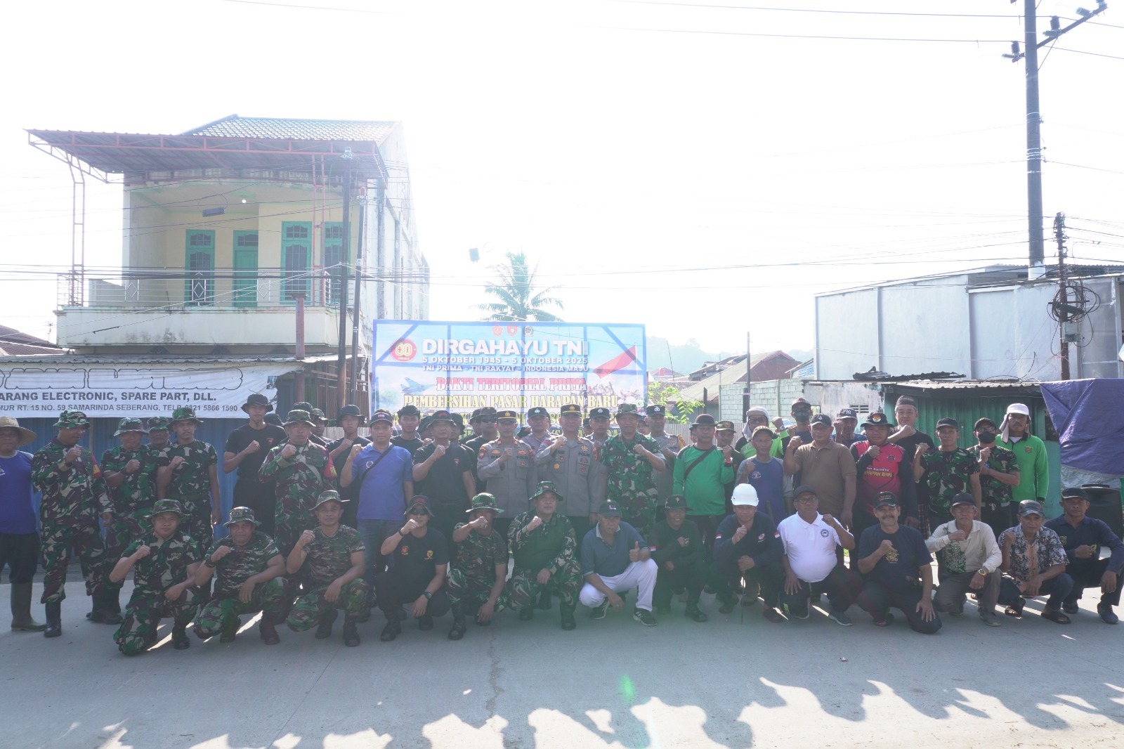 Sambut HUT TNI Ke-80 Tahun Koramil 0901-03/Samarinda Seberang Gelar Karya Bakti PRIMA Bersihkan Pasa