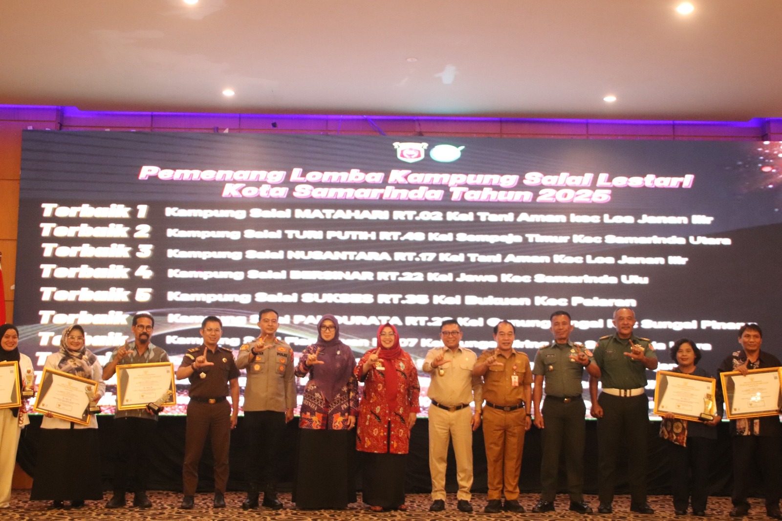Kasdim 0901/Samarinda mengahadiri pemberian Penghargaan Kampung Salai Lestari Tahun 2025