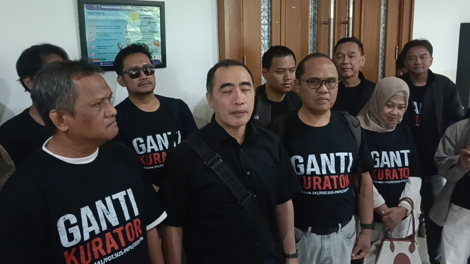 Puluhan Penghuni Apartemen Jardin- Cihampelas,Bandung Datangi PN.Niaga Jakarta Pusat Untuk Meminta G