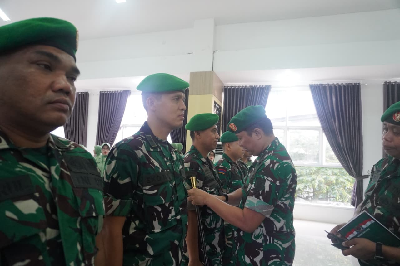 Dandim 0901/Samarinda Pimpin Korps Raport Prajurit Naik Pangkat