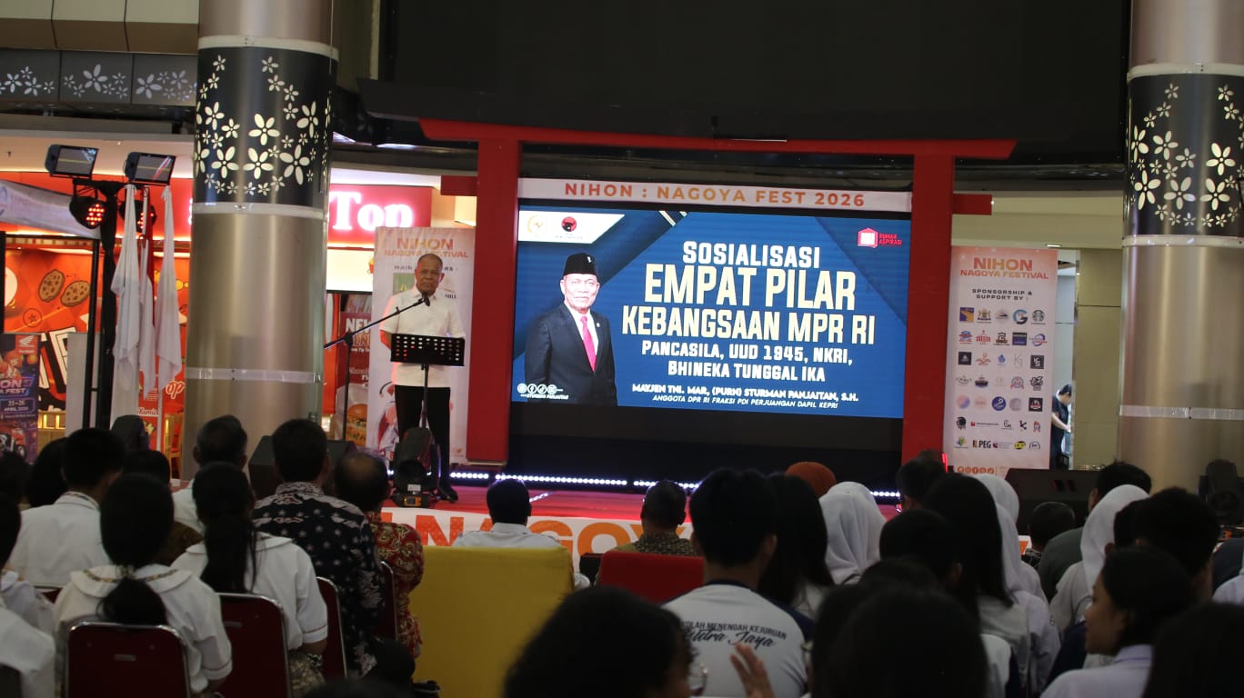 Sturman Panjaitan, SH Gelar  Sosialisasi 4 Pilar MPR RI, Bersama Warga Batam 