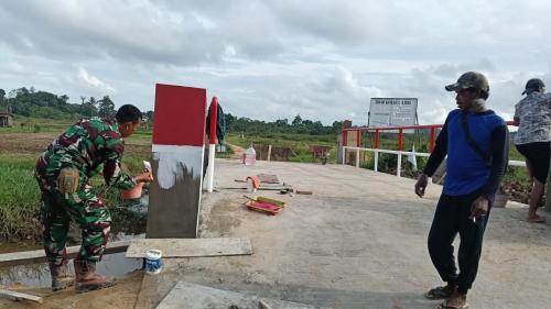 PEMBANGUNAN JEMBATAN BETON GARUDA DI KELURAHAN RAWA MAKMUR TERUS BERLANJUT